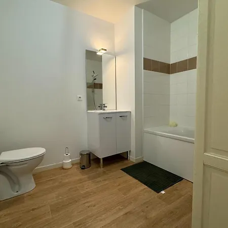 Apartment 5 Minutes From The *