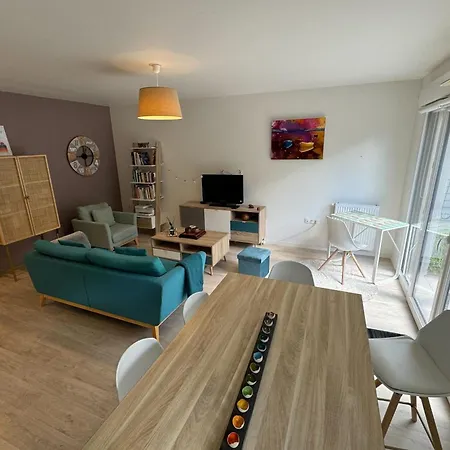 Apartment 5 Minutes From The Lion-sur-Mer